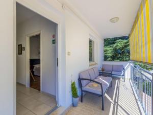 Apartment Nika-7 by Interhome