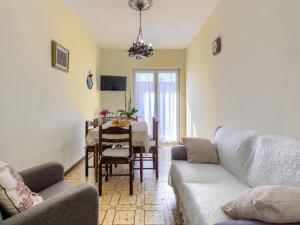 Apartment Ivanka by Interhome