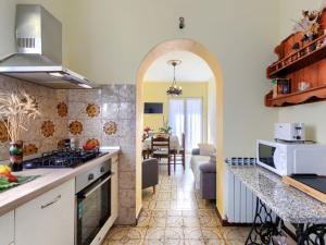 Apartment Ivanka by Interhome