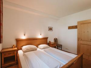 Apartment Lena Top 1 by Interhome