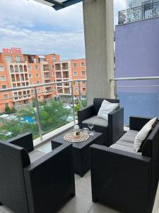 Deluxe, 1 Bed Apt, Sun City 1