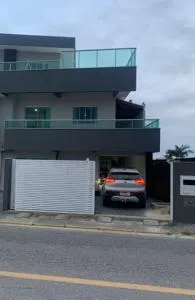 Casa em Bombinhas - 孜姆布洛斯