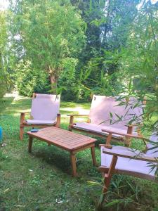 Maisons de vacances La Roulotte a 10min de Disneyland Paris - Cabane & Cabanon : photos des chambres