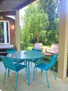Maisons de vacances La Roulotte a 10min de Disneyland Paris - Cabane & Cabanon : photos des chambres