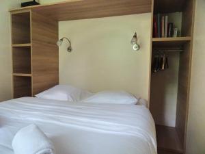 Maisons de vacances La Roulotte a 10min de Disneyland Paris - Cabane & Cabanon : photos des chambres