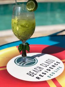 BEACH CLASS ECO LIFE Flat 2 dorm em condomínio à beira-mar Enxoval incluso B203