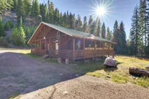 Philipsburg Log Cabin - Direct Bike Park Access! - Anaconda