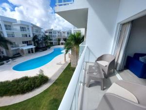 Seaside Luxury 1BDR Condo Paseo Playa Coral D-306