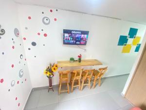 22 APARTAMENTO 3 habitaciones CON BALCON EN LAURELES ESTADIO
