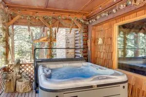 Pet-Friendly Bayfield Cabin with Game Room and Hot Tub - Bayfield