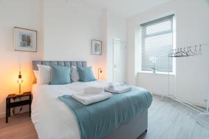 1 BDR Apartment By Caledonia Luxe Stays Short Lets & Serviced Accommodation Glasgow