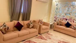 شقة بالقرب من الاهرامات والمتحف المصرى الكبير - Ghaţāţī