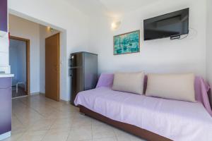 Apartments with parking space Marusici, Omis - 1131