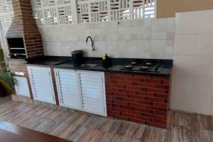 EXCELENTE CASA A 300 M DO BETO CARRERO