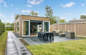 2 Bedroom Awesome Home In Heinkenszand - Wolphaartsdijk