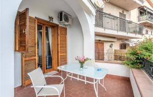 obrázek - 2 Bedroom Amazing Apartment In Giardini Naxos