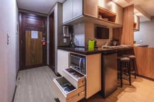 Apto de luxo na praia - Araça302