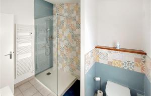 Maisons de vacances 2 Bedroom Gorgeous Home In Verruyes : photos des chambres