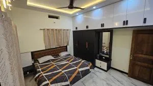 Vrindavan Homestay near Temple - Sagar