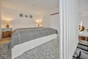 Stylish Apartment in Vilnius Old Town URBAN RENT