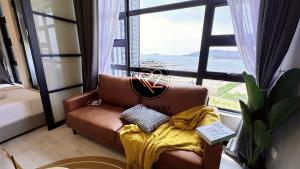 Sea&Pool View Stunning Homestay, Wifi, Netflix near Malls, Jetty, Convenient Stores