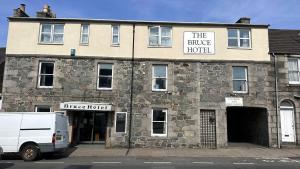 Triple Room with Bath room in Bruce Hotel