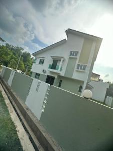 Bahagia Makmur Homestay