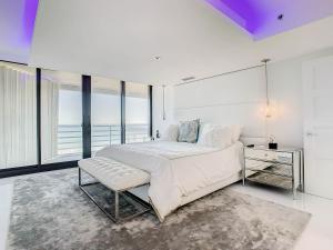 Oceanfront View Wrap Around Balcony Luxury Corner Unit Ebb Tide 401