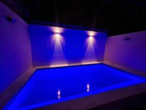 Casa linda com Piscina Aquecida pertinho da praia