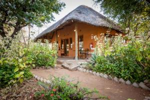 obrázek - African Sunsets (Bophirimo Self-Catering Guest House)