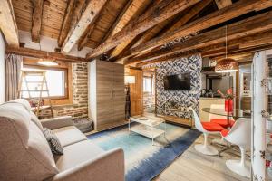 Apartamento Plaza de España - 3-звездочные отели в городе Мадрид
