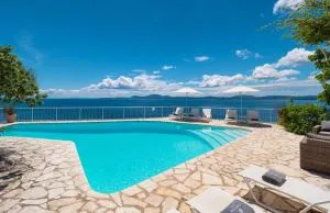 The Saints - Terrace House - Glyfa