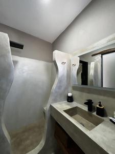 Sonia`s luxury apartment with jacuzzi