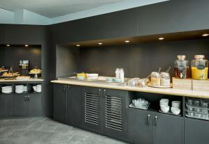 Hotels B&B HOTEL Paris Grand Roissy CDG Aeroport 4 etoiles : photos des chambres