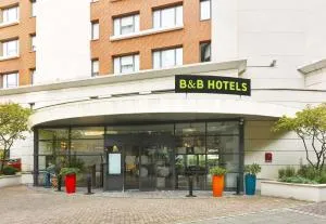 B&B HOTEL Rueil-Malmaison Gare - 沙图