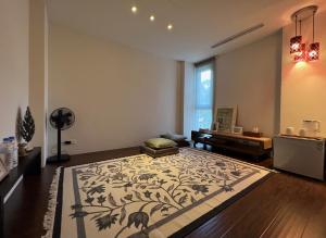 Phòng Đôi Loại Sang (Deluxe Double Room)