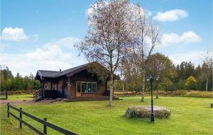 2 Bedroom Awesome Home In Rishult