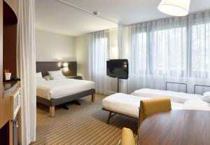 Hotels B&B HOTEL Velizy Est : photos des chambres