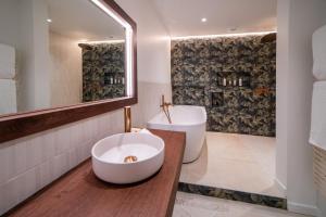 Hotels Hotel Les Freres Ibarboure : photos des chambres