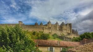 32 Rue Trivalle, 11000 Carcassonne, France.