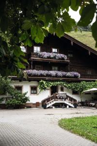 Hochwart Hof Bed & Breakfast