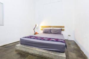 Phòng Giường Đôi Với Phòng Tắm Chung (Double Room with Shared Bathroom)