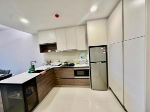 KL Eco City Apartment by Homeizing