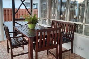 Chez Hedley Résidence : CoupleBusiness