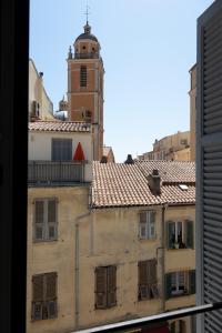 Les Appartements du Roi de Rome - Hypercentre Ajaccio : photos des chambres