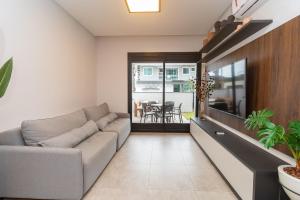 Adra 01 - Apartamento térreo com 3 quartos - Centro de Bombinhas