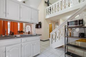 Shaw Park Gem Apt 12D