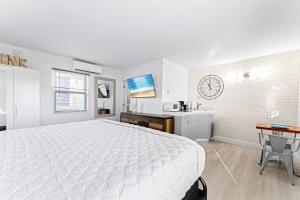 Steps From The Beach-all Renovated Studio Unit #3