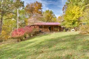 French Lick Getaway with Deck, Grill and Fire Pit! - Taswell