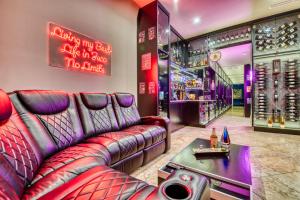 SecretJaco - Luxury Beach Front Penthouse with Pool & Jacuzzi